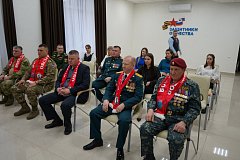 Замминистра обороны России Виктор Горемыкин провел личный прием военнослужащих и членов семей в Саратове