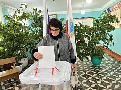 Почетные саратовцы принимают участие в голосовании