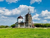 В Ахмате установили кровлю на возрождаемый храм
