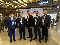Делегация Саратовской области принимает участие в работе Всероссийского форума "Вместе победим"