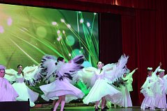 Яркое начало лета