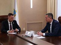 Губернатор обсудил с главой Красноармейского района планы по развитию муниципалитета