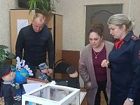 Полиция и дети: творческий конкурс в Красноармейском районе