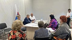 Панков провёл приём граждан по проблемам ЖКХ и капремонта 
