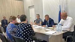 Панков провёл приём граждан по проблемам ЖКХ и капремонта 