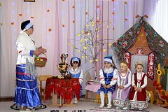 "Покровские посиделки": воспитание любви к Родине
