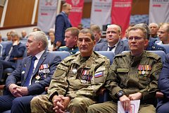 Первые участники региональной программы "Наши Герои" встретились сегодня с губернатором Саратовской области