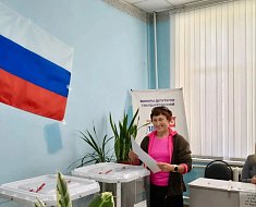Почетные саратовцы принимают участие в голосовании