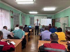 Лектор Общества "Знание" в Саратовской области рассказал о защите трудовых прав